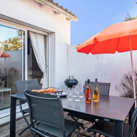Coquette Maison Avec Piscine Partagee * Le Bois-Plage-en-Re